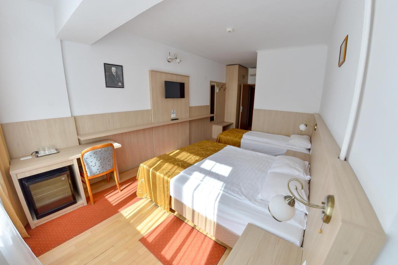Hotel Gallant 锡比乌 外观 照片