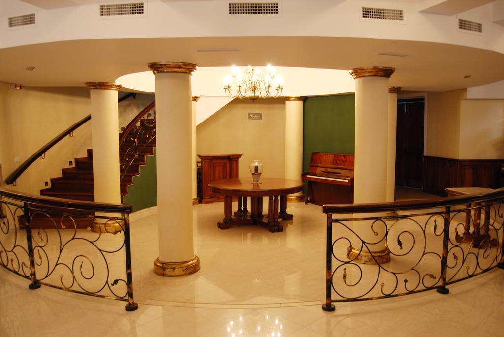 Hotel Gallant 锡比乌 外观 照片