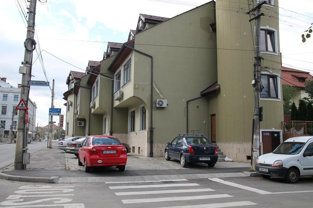 Hotel Gallant 锡比乌 外观 照片