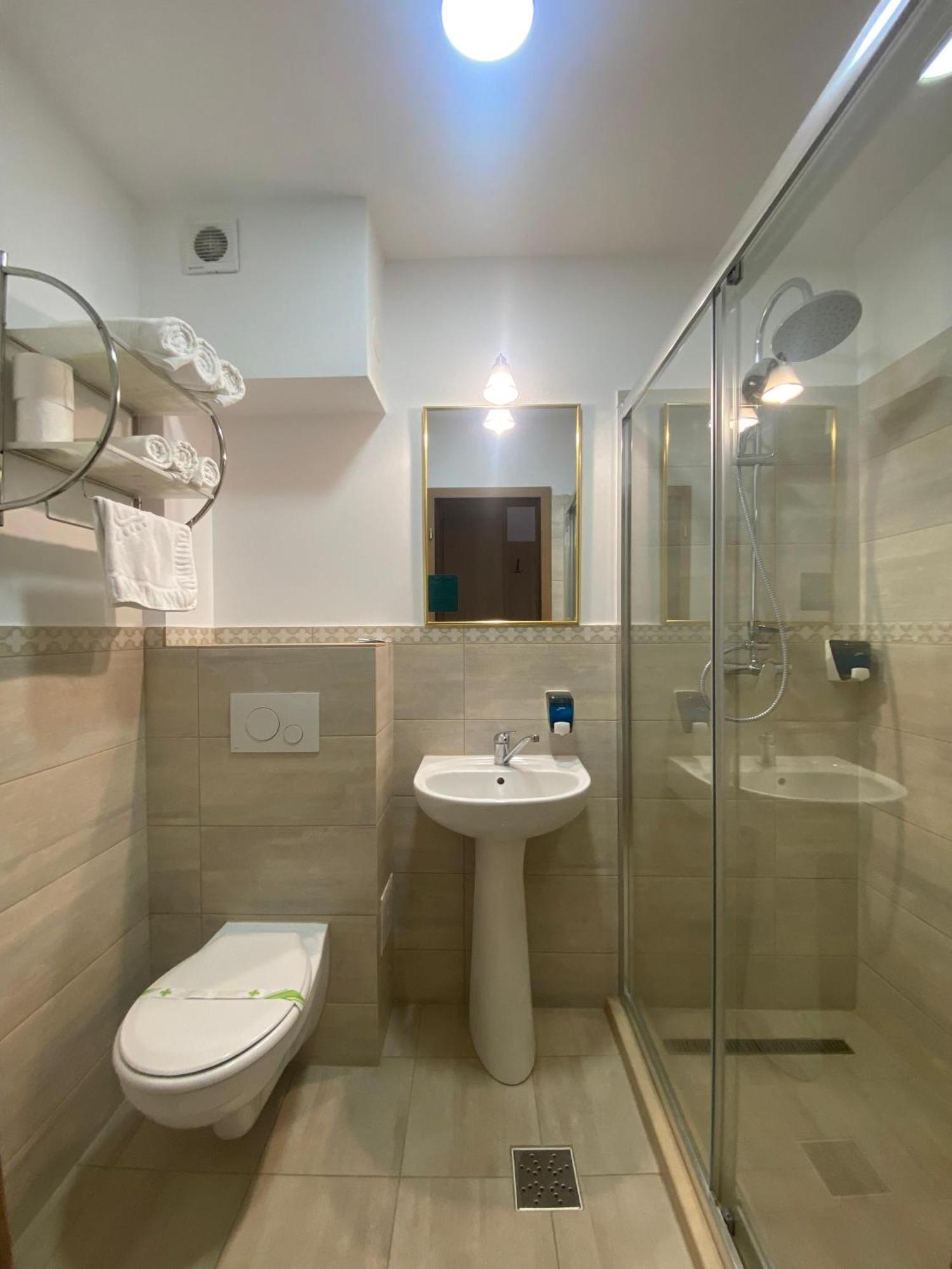 Hotel Gallant 锡比乌 外观 照片