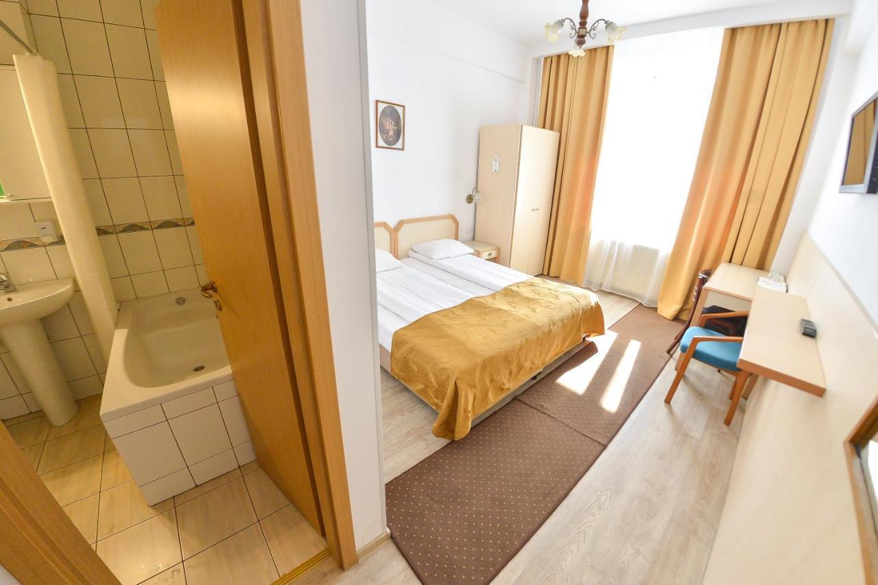Hotel Gallant 锡比乌 外观 照片